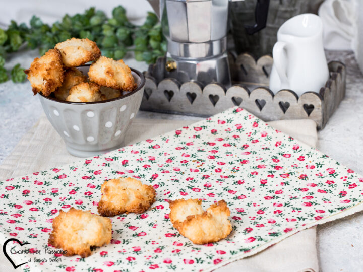 Biscotti albume e cocco