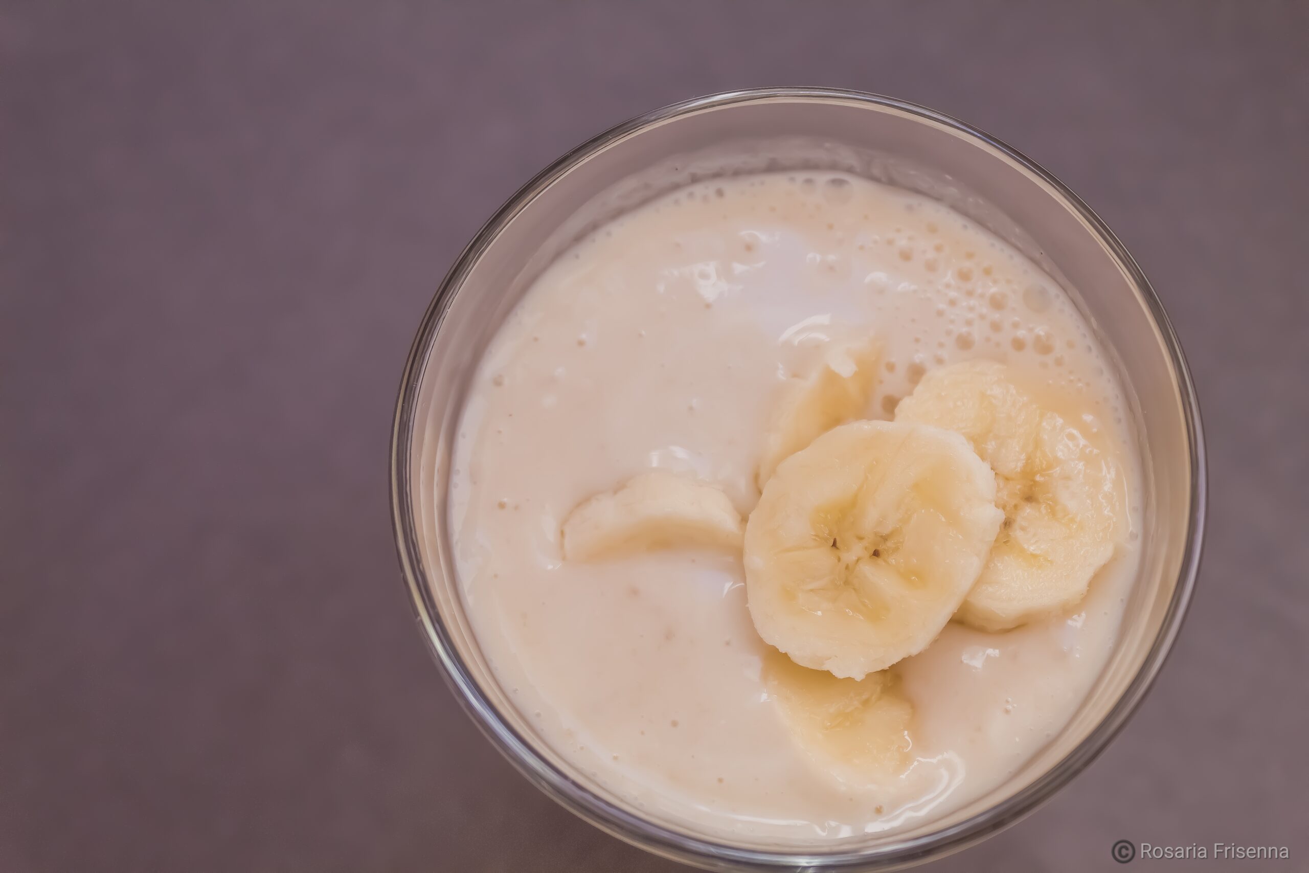 Alt="smoothie alla banana"