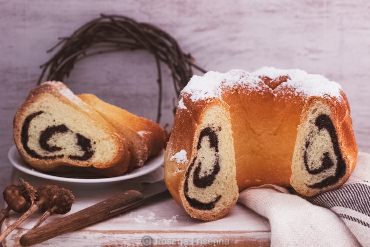 Alt="torta ai semi di papavero"