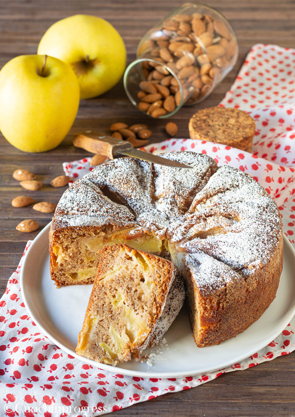 torta di mele e mandorle