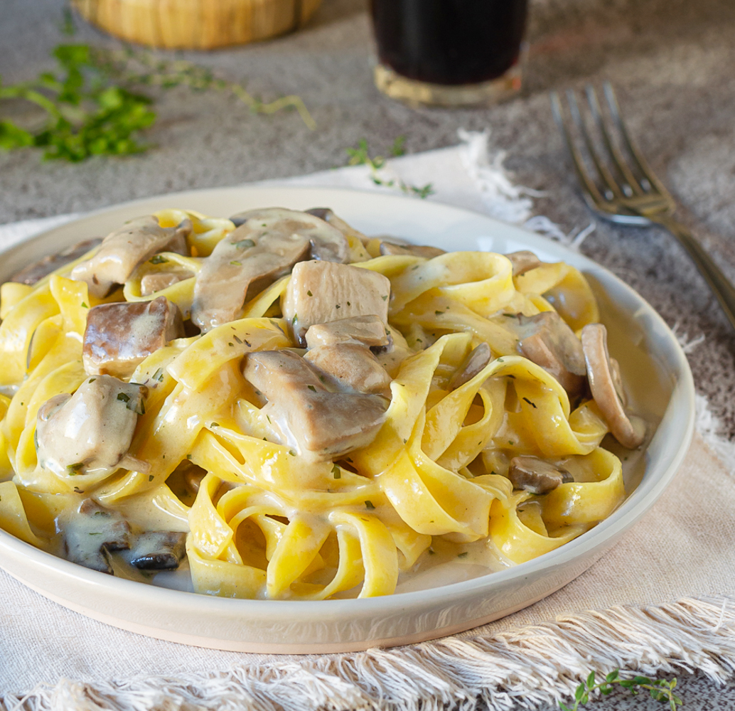 fettuccine funghi e panna