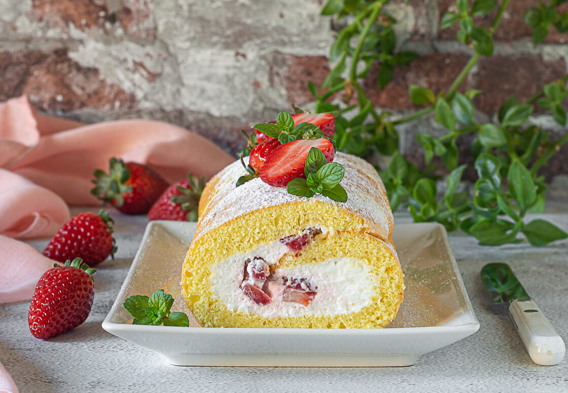 rotolo panna e fragole