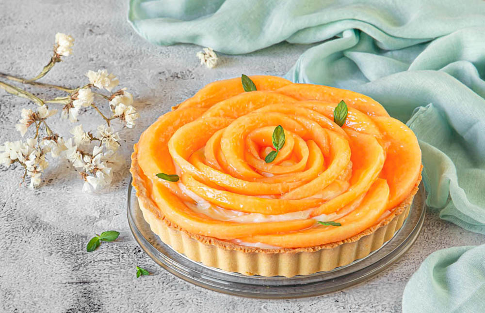 crostata con crema e melone