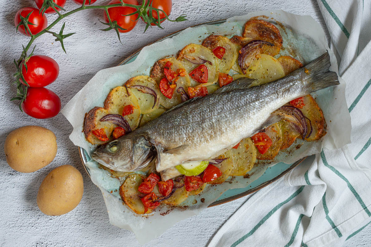 spigole al forno con patate
