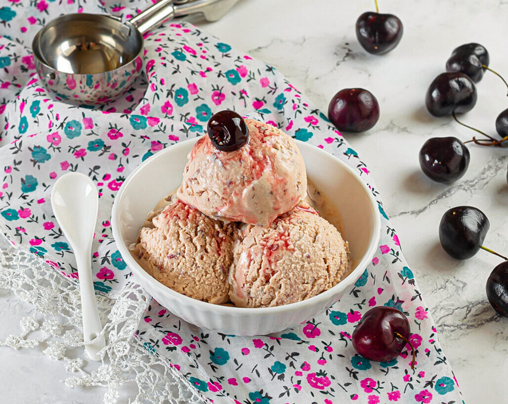 gelato alle ciliegie