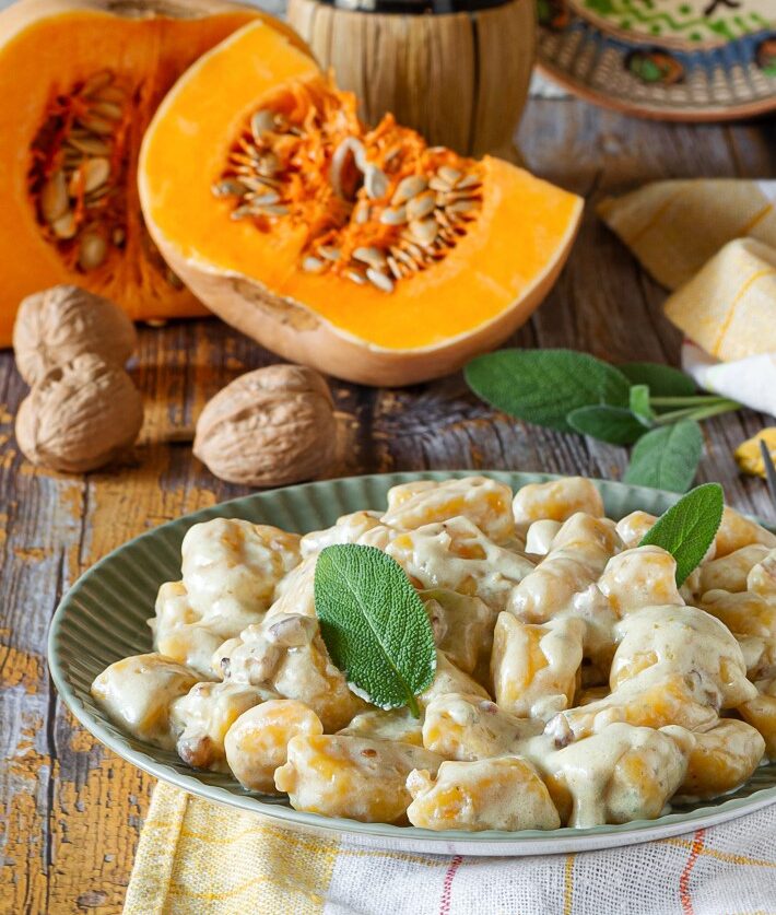 Gnocchi di zucca con gorgonzola e noci