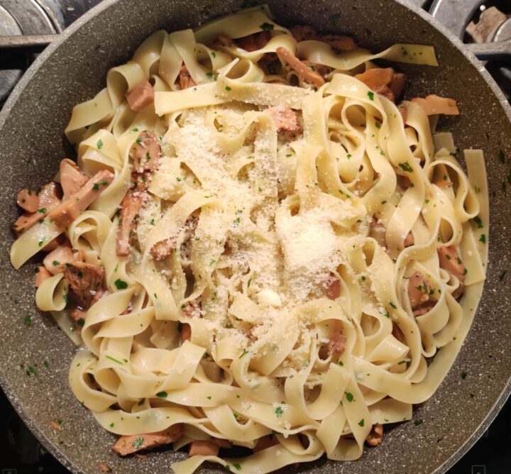 fettuccine ai finferli