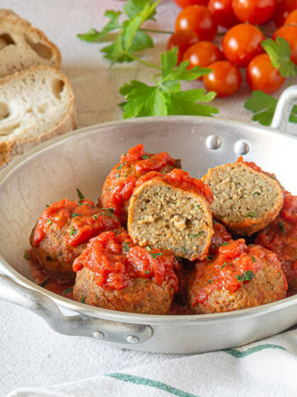 Polpette di funghi al sugo