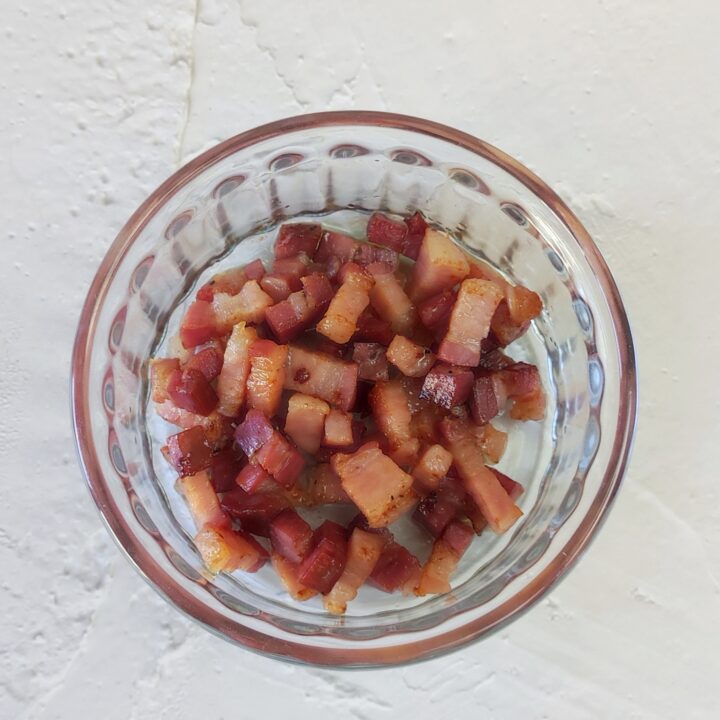 spaghetti con pomodorini gialli e pancetta