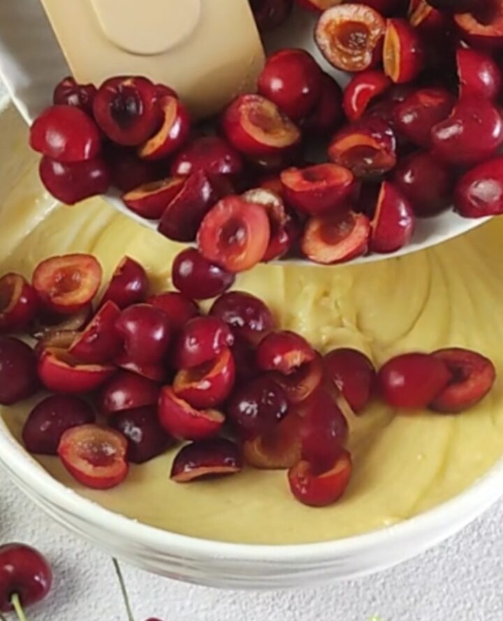 torta di ciliegie e ricotta
