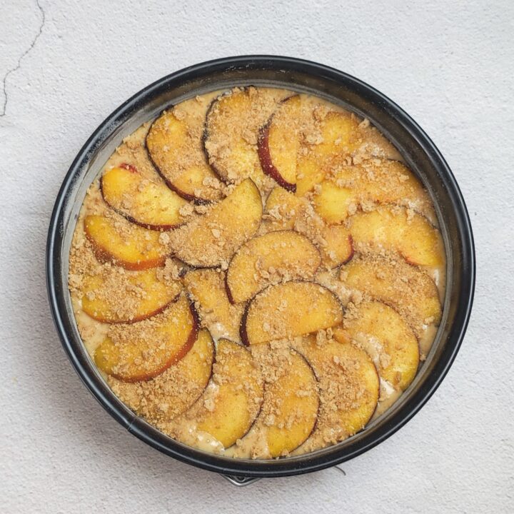 torta di pesche e amaretti