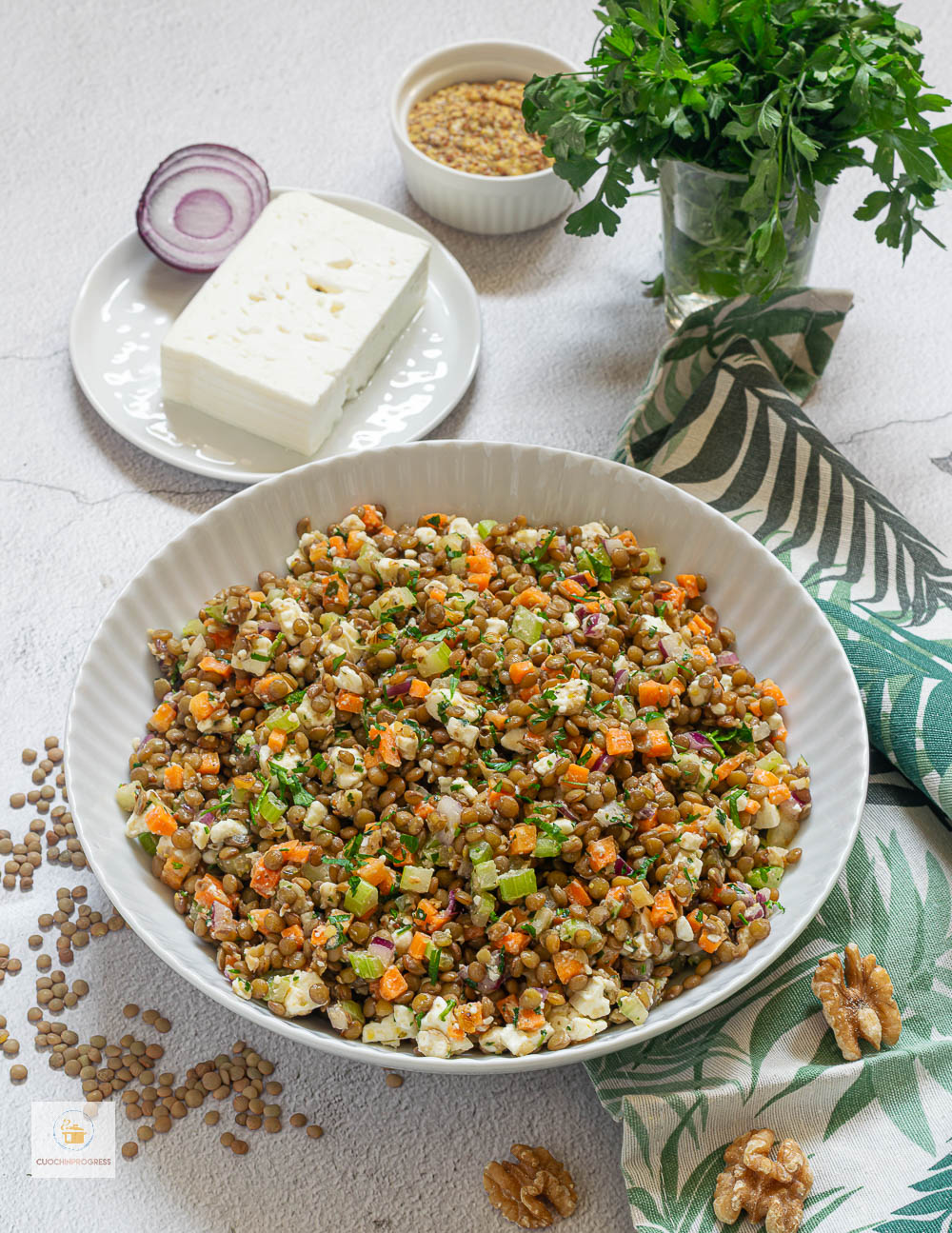 insalata di lenticchie con feta e noci