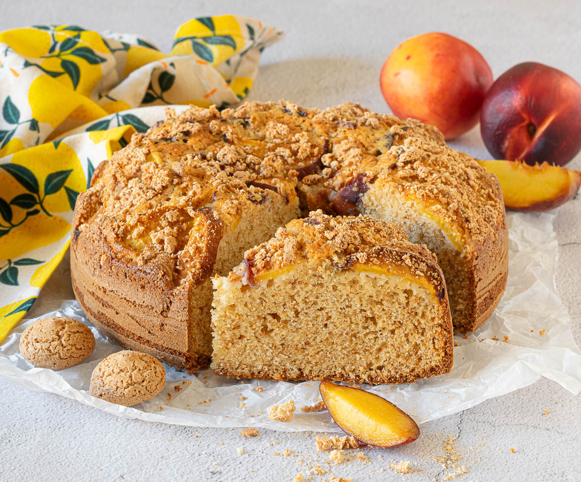torta di pesche e amaretti