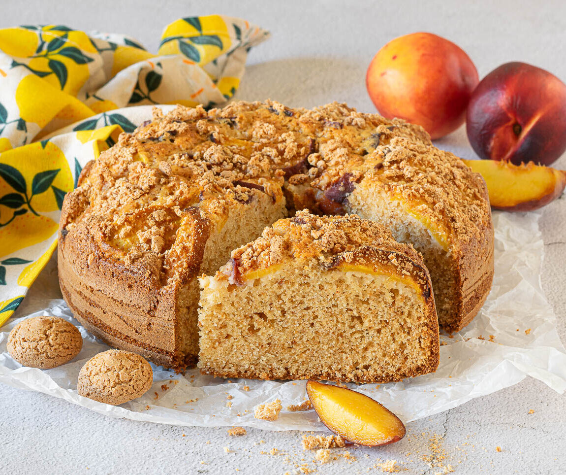 torta di pesche e amaretti