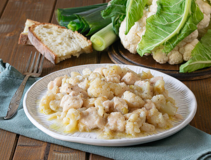 pollo con cavolfiore e porro