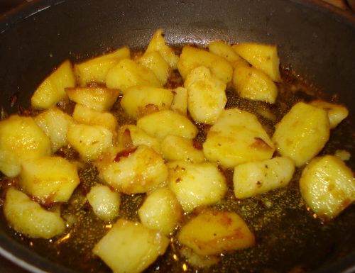 padellata di patate croccanti con scalogno