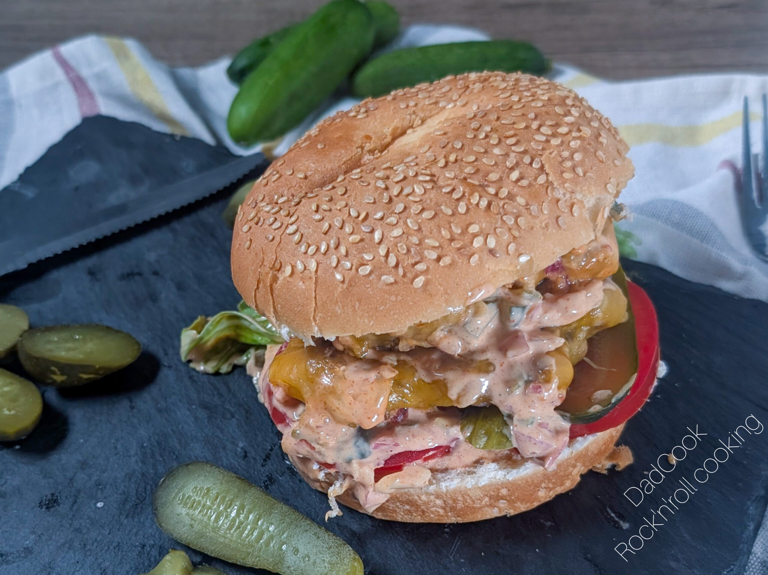 Smash Burger 2025: La Ricetta Definitiva per un Risultato Croccante e Succoso Fatto in Casa
