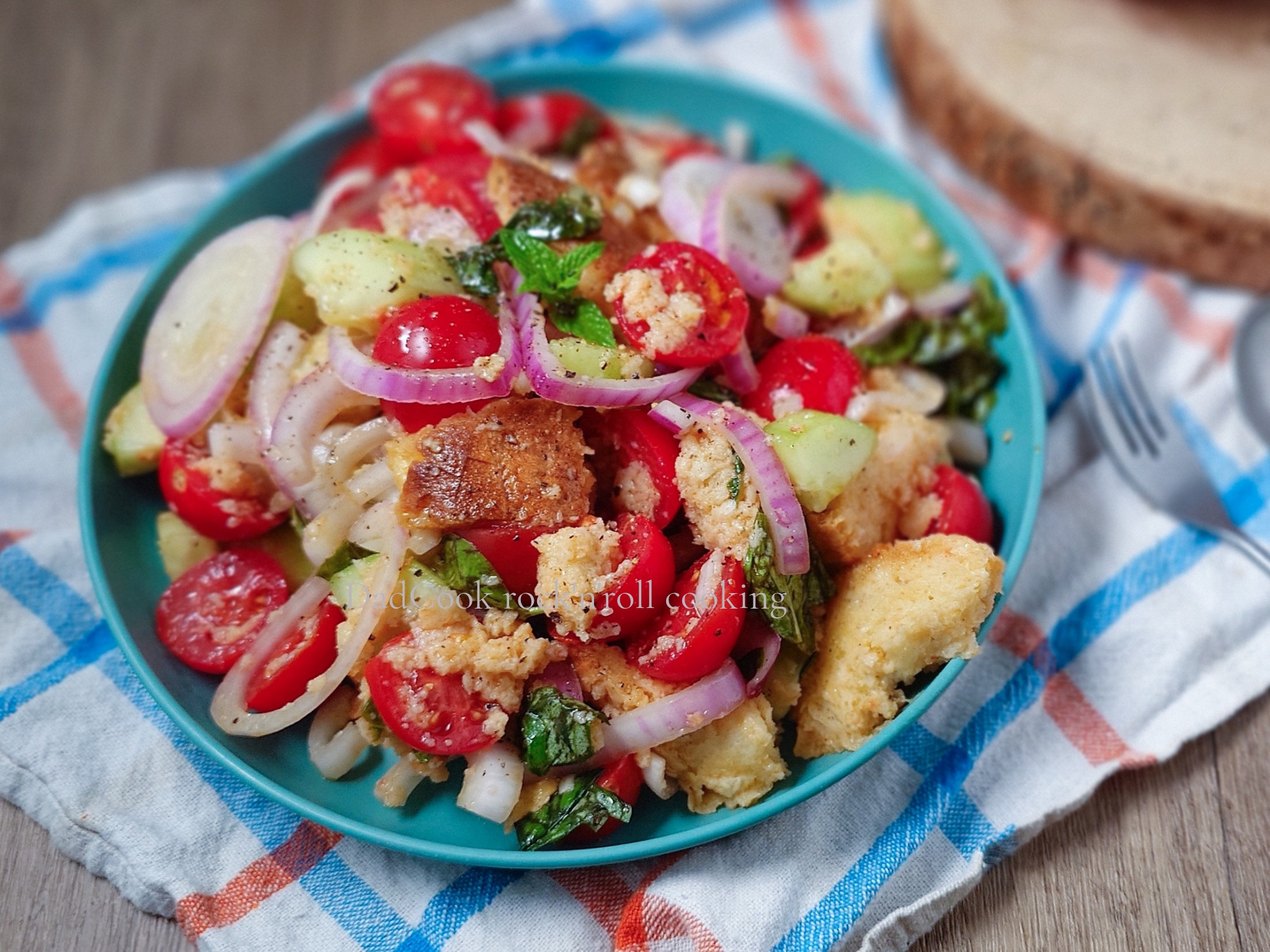Panzanella Toscana: La Ricetta Originale e Facile (Perfetta per l'Estate)