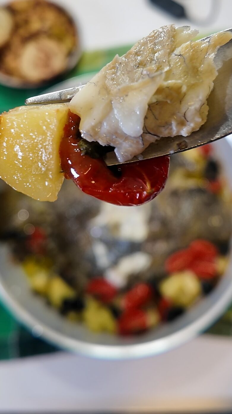 ROMBO AL FORNO CON PATATE: La Ricetta Classica e Perfetta per un Secondo di Pesce Saporito e Facile