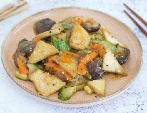 Tofu con Funghi e Verdure Saltati