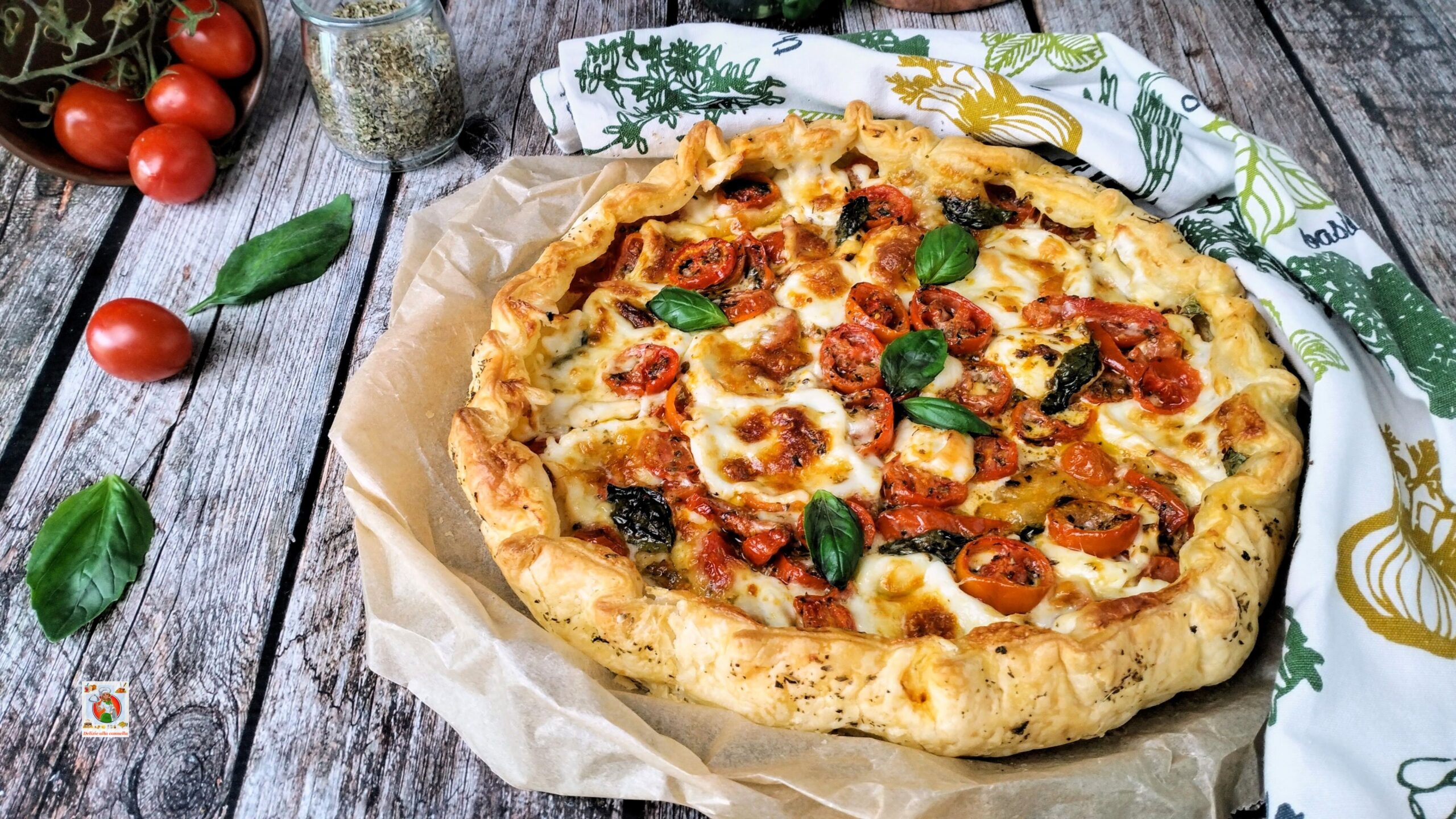 torta-salata-con-pomodorini-e-mozzarella-copertina-orizzontale