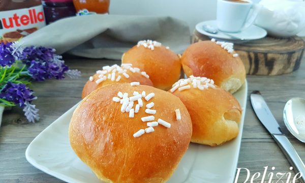 Brioche al latte di mandorla- senza burro e lattosio