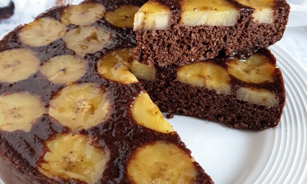 Torta rovesciata alle banane: ricetta light