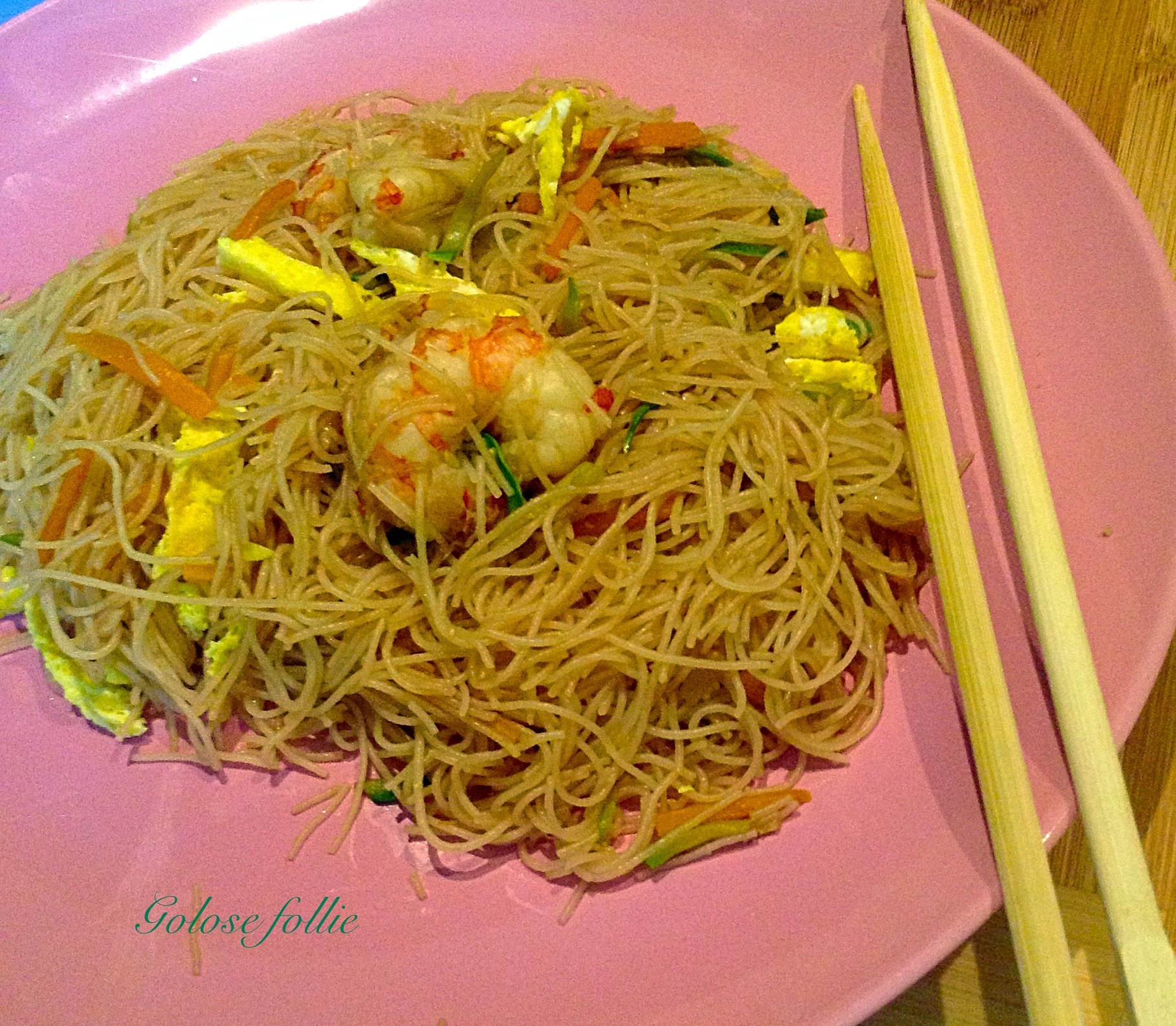 Spaghetti di riso con gamberi e verdure Golose follie
