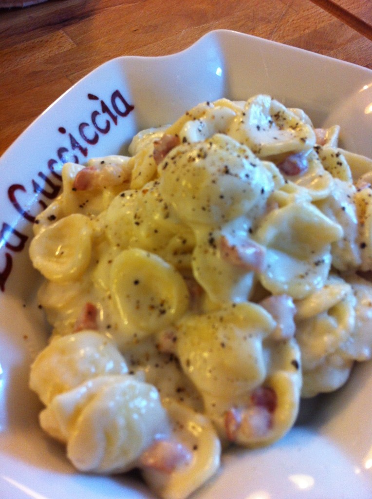 Orecchiette pancetta dolce e philadelphia la Cucciccia