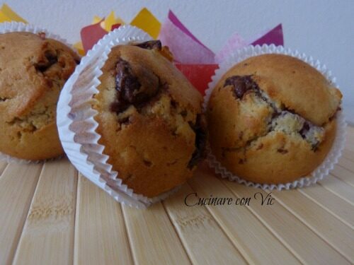 Muffins con prugne e cioccolato