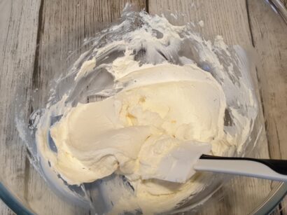 Mescoliamo zucchero e mascarpone