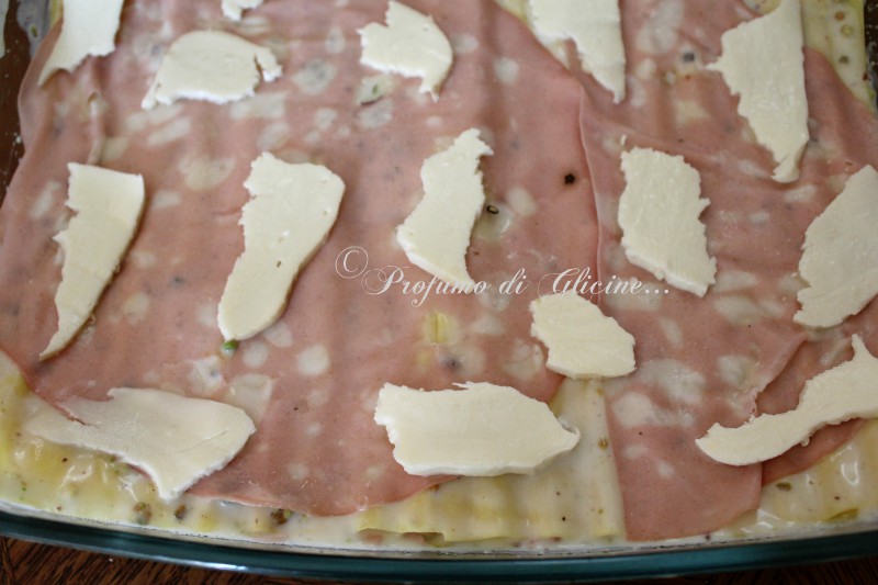 Lasagne mortadella e pistacchi Gustose facili e veloci