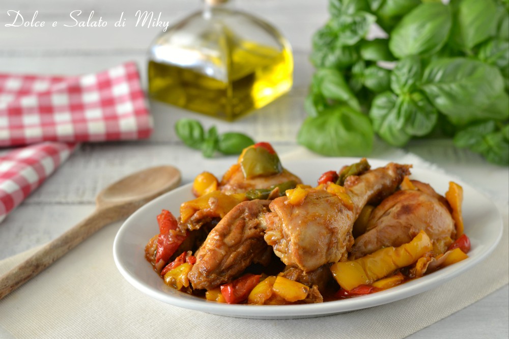 Pollo alla paprika con birra e peperoni