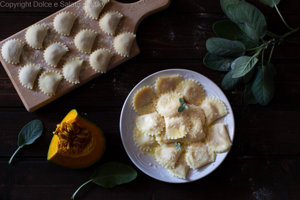 Ravioli di zucca e gorgonzola