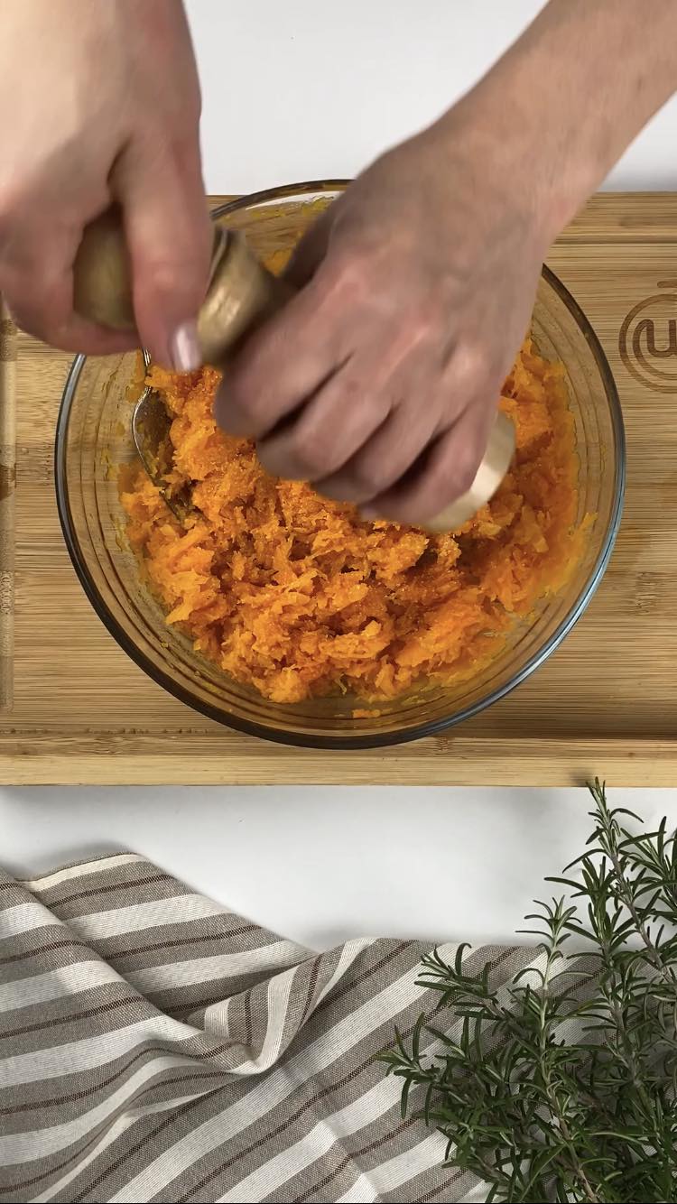 Burger di zucca
aggiustate di sale e pepe 