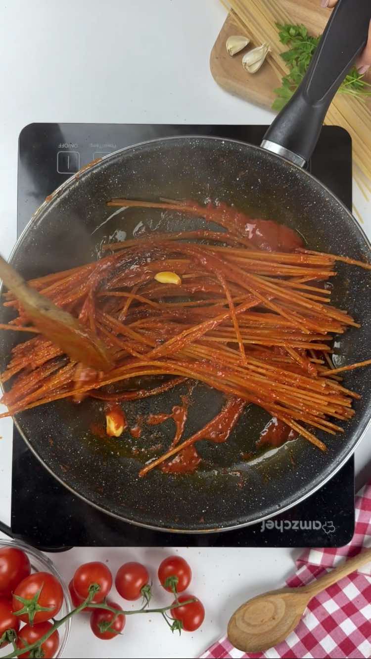 Pasta all'assassina 
crea la crosticina