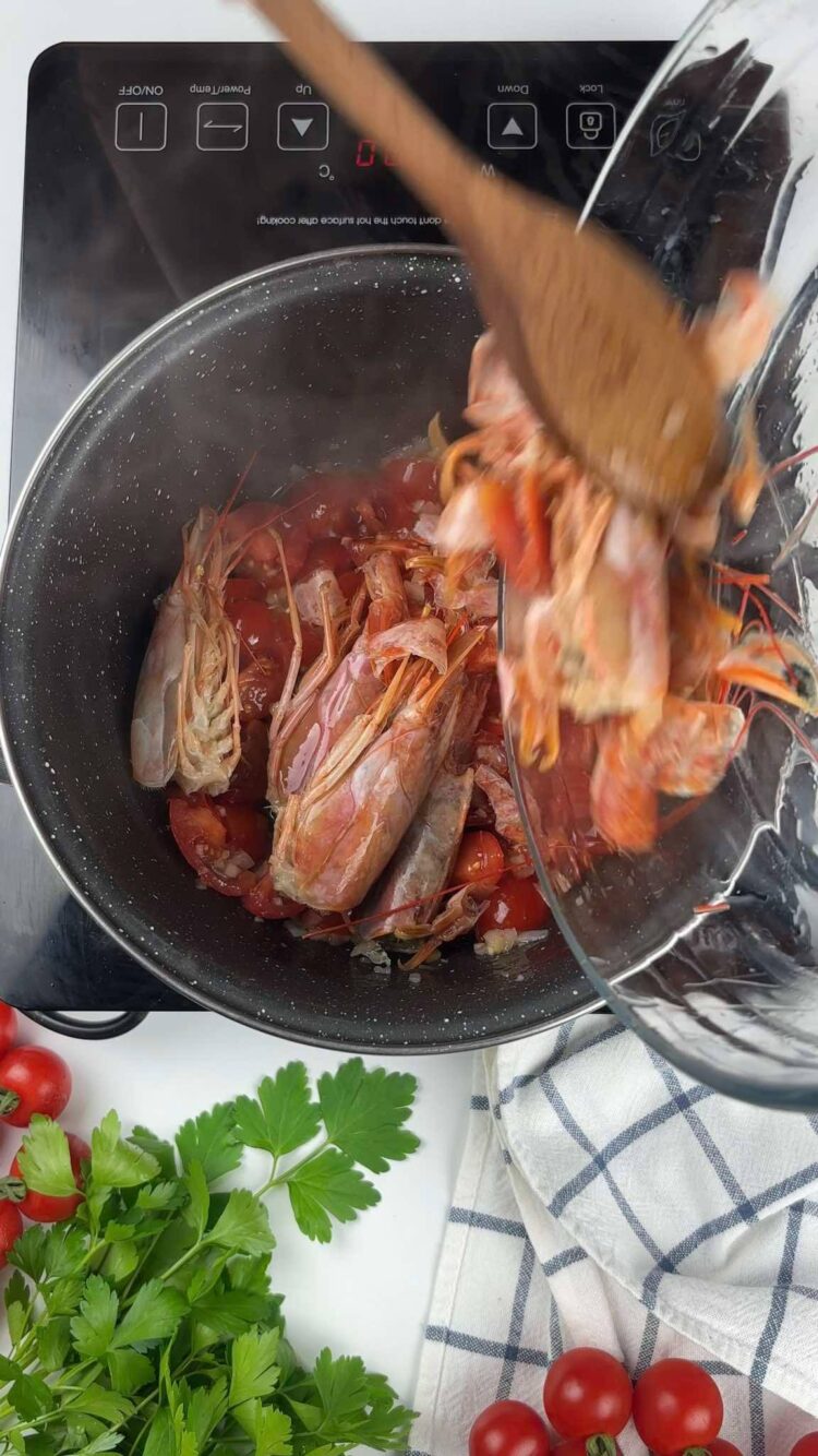 Pasta con bisque di gamberi
aggiungi i carapaci