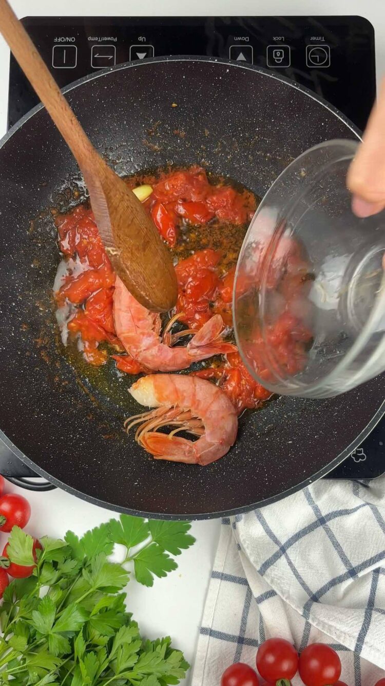 Pasta con bisque di gamberi
aggiungi i gamberi interi