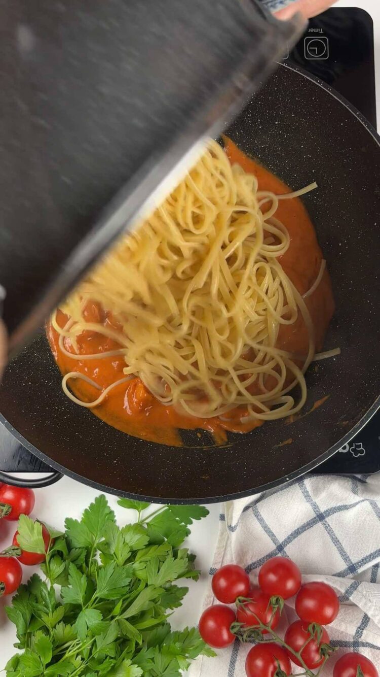 Pasta con bisque di gamberi
scola la pasta 