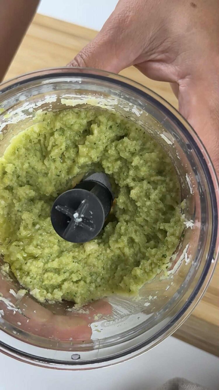 Pasta al pesto di limoni e zucchine
pesto pronto