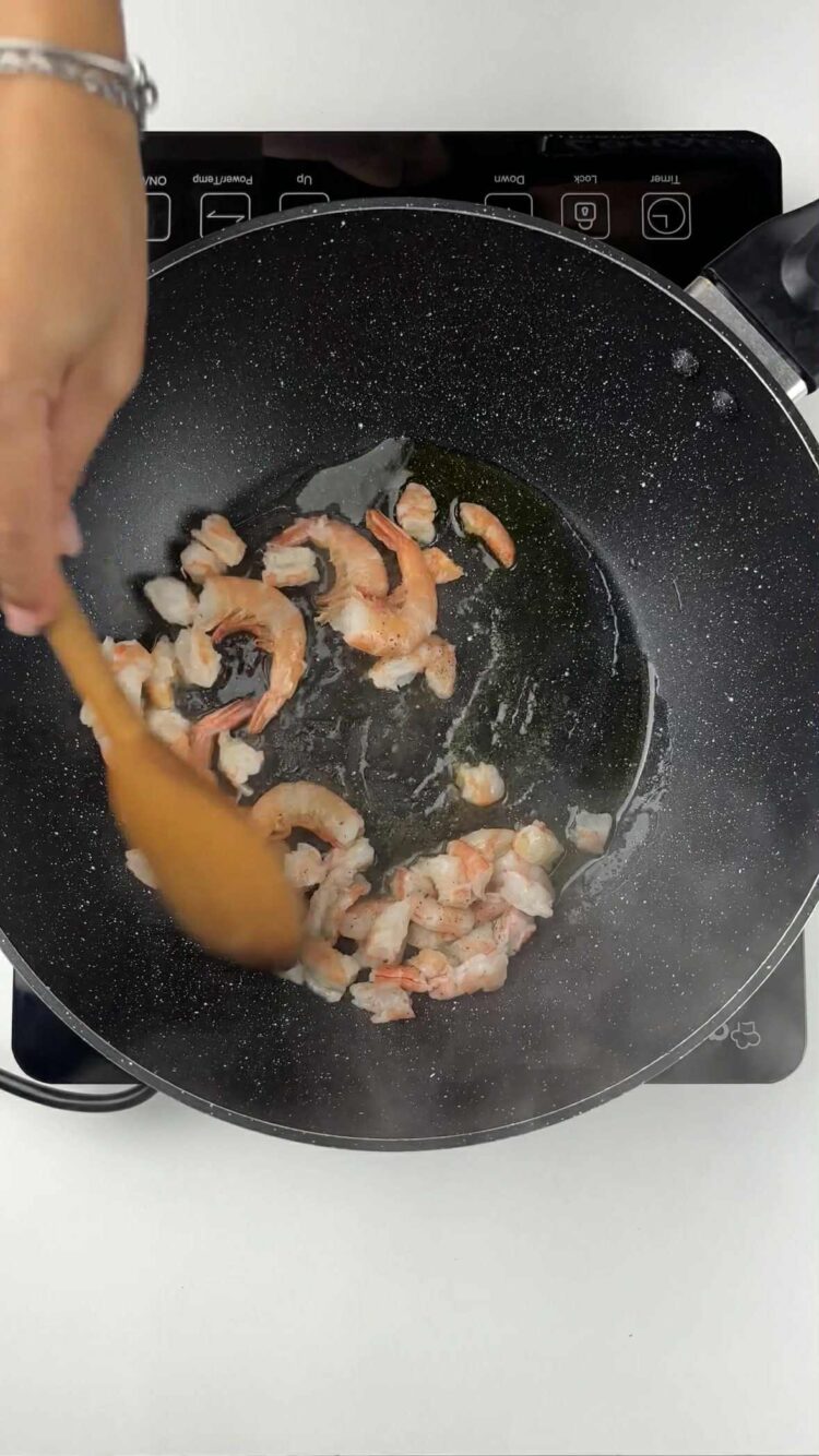Pasta al pesto di limoni e gamberi
continua la cottura 