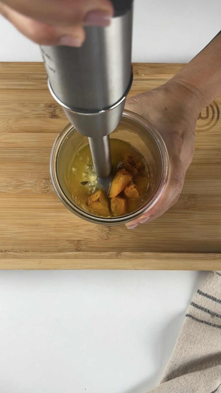 Pasta con crema di zucca e guanciale
frulla il tutto