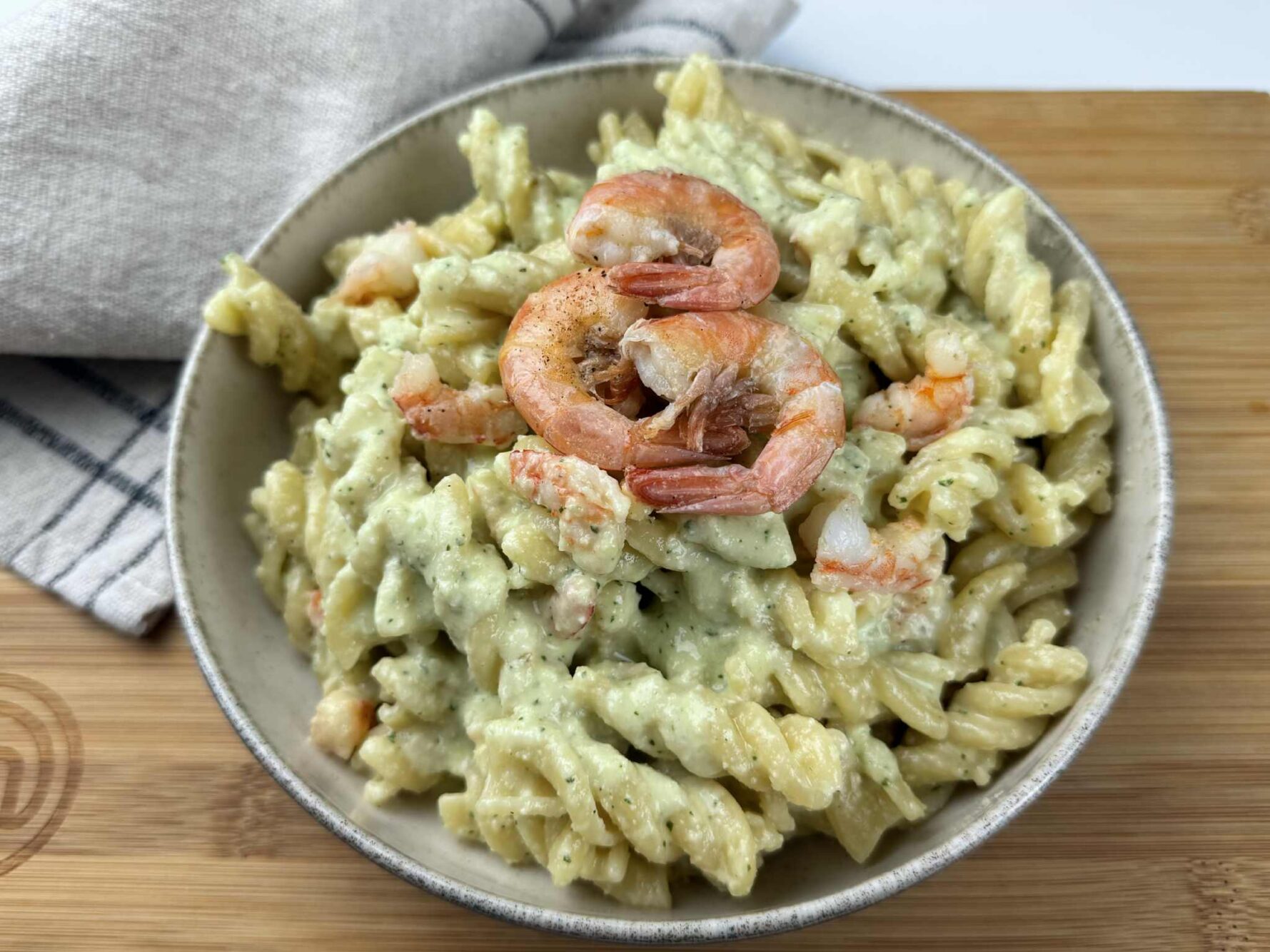 Pasta al pesto di limoni e gamberi
