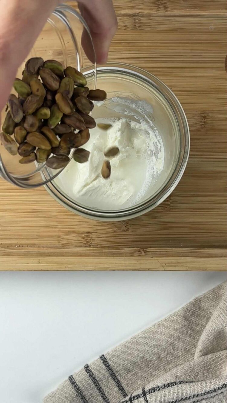 Pasta con crema di pistacchi e pancetta
aggiungi i pistacchi 