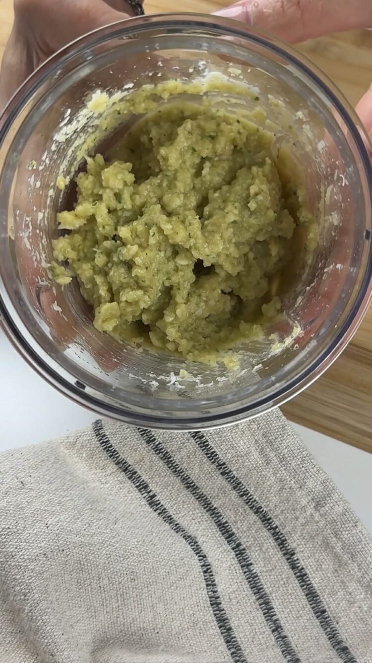 Pasta al salmone con pesto di limoni
ottieni il pesto