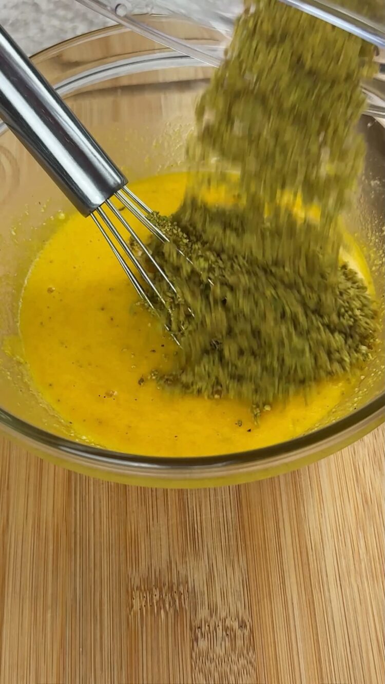 Carbonara al pistacchio
aggiungi i pistacchi alla crema 