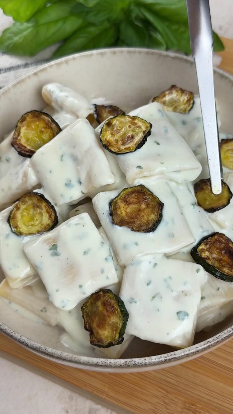 Pasta con ricotta lime e zucchine
aggiungi le zucchine 