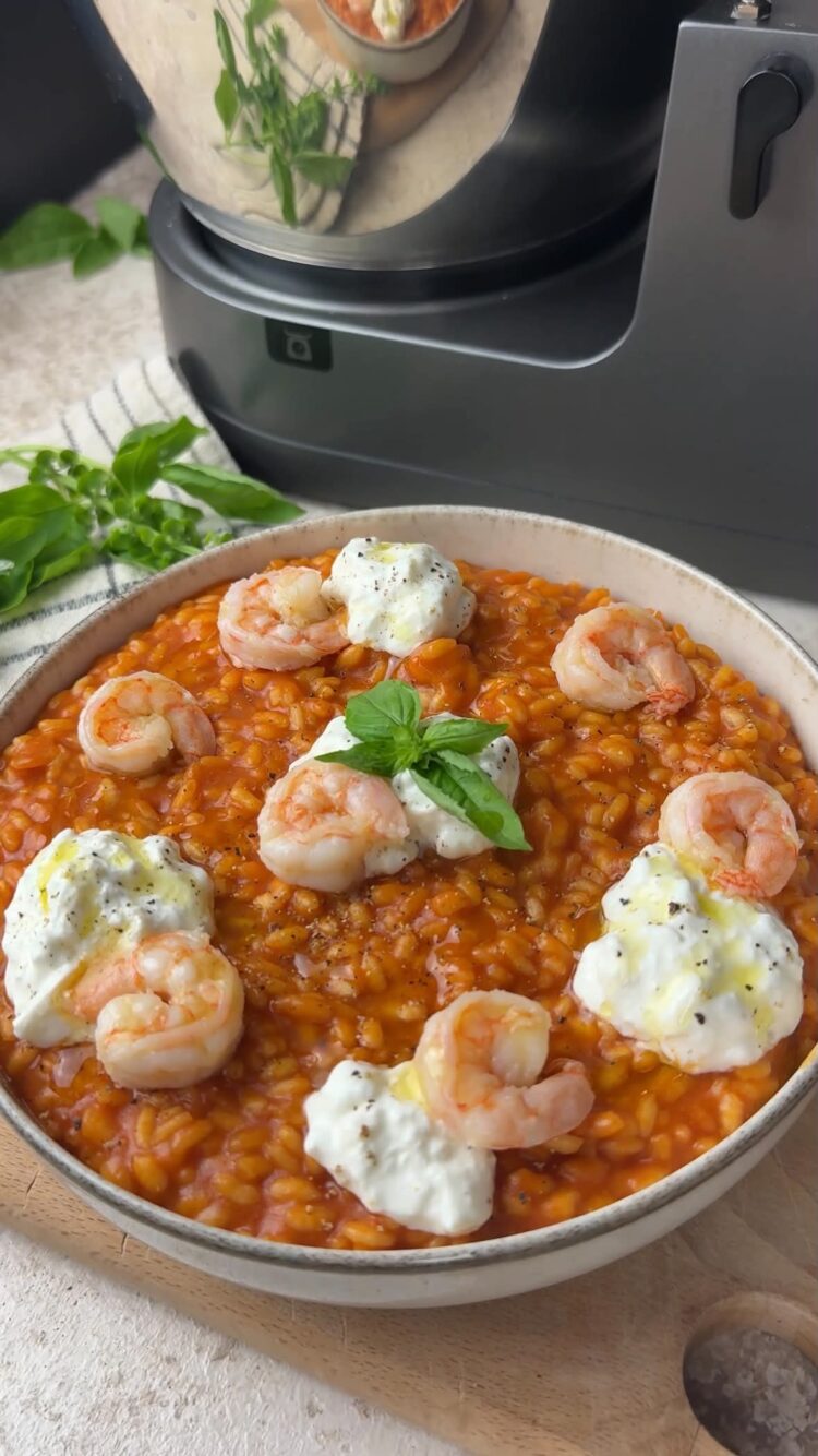 Risotto al pomodoro con mazzancolle e burrata
aggiungi mazzancolle e burrata 