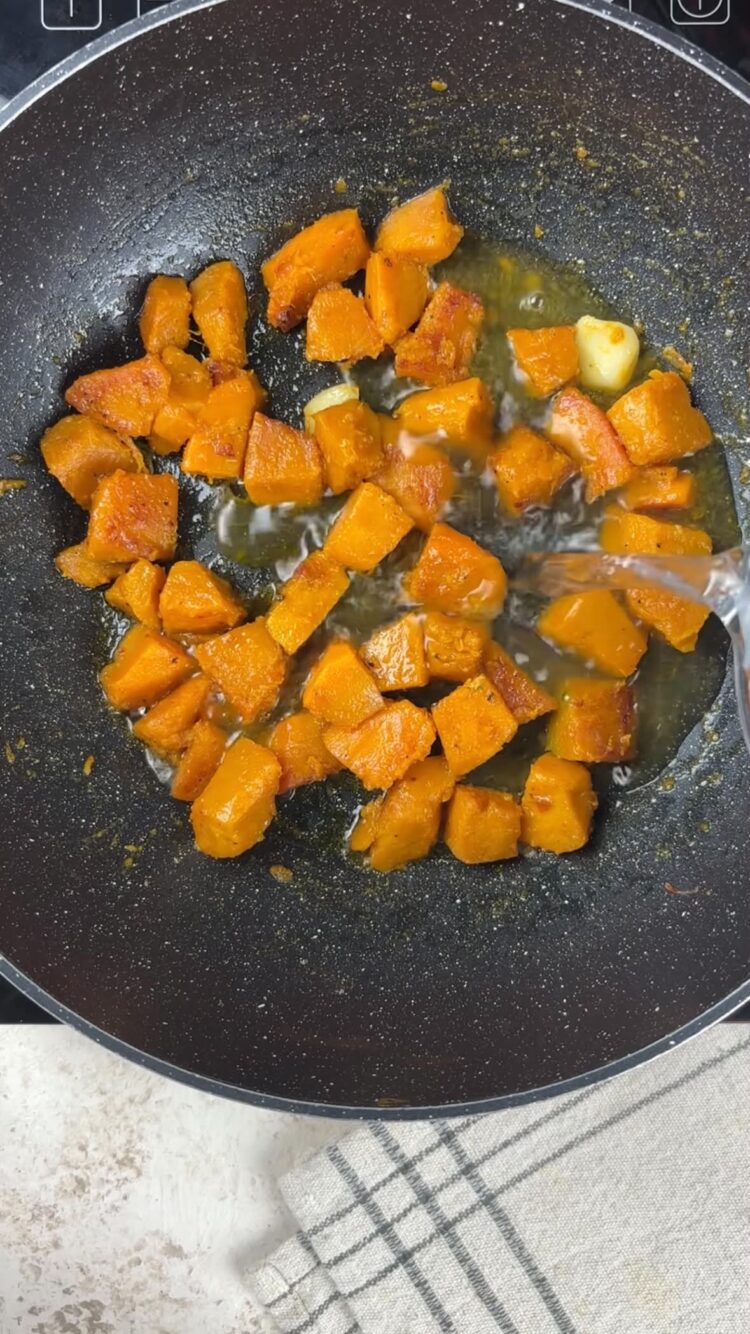 Risoni alla zucca con mazzancolle
aggiungi acqua 