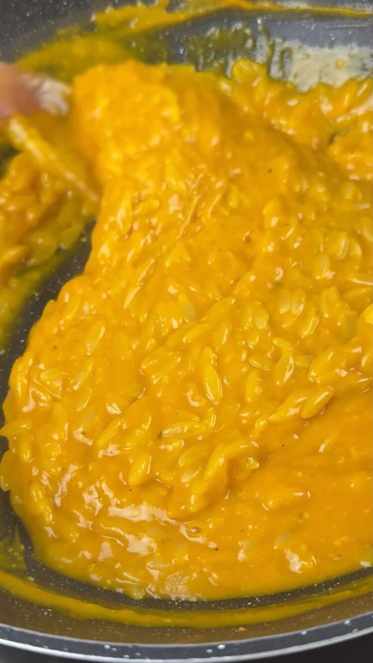 Risoni alla zucca con mazzancolle
fai mantecare il tutto